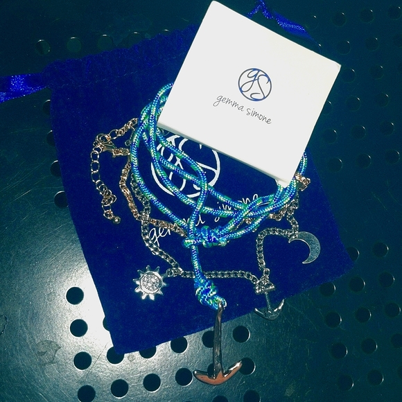 GEMMA SIMONE 6 PIECE WOMENS ADJUSTABLE BRACELET with a cute bag! - Picture 1 of 6